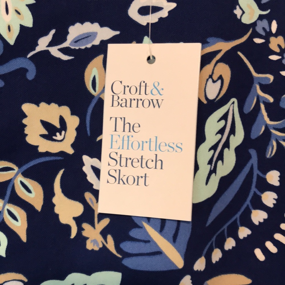 NEW Croft & Barrow Floral Blue Skort. 16 - Picture 3 of 8